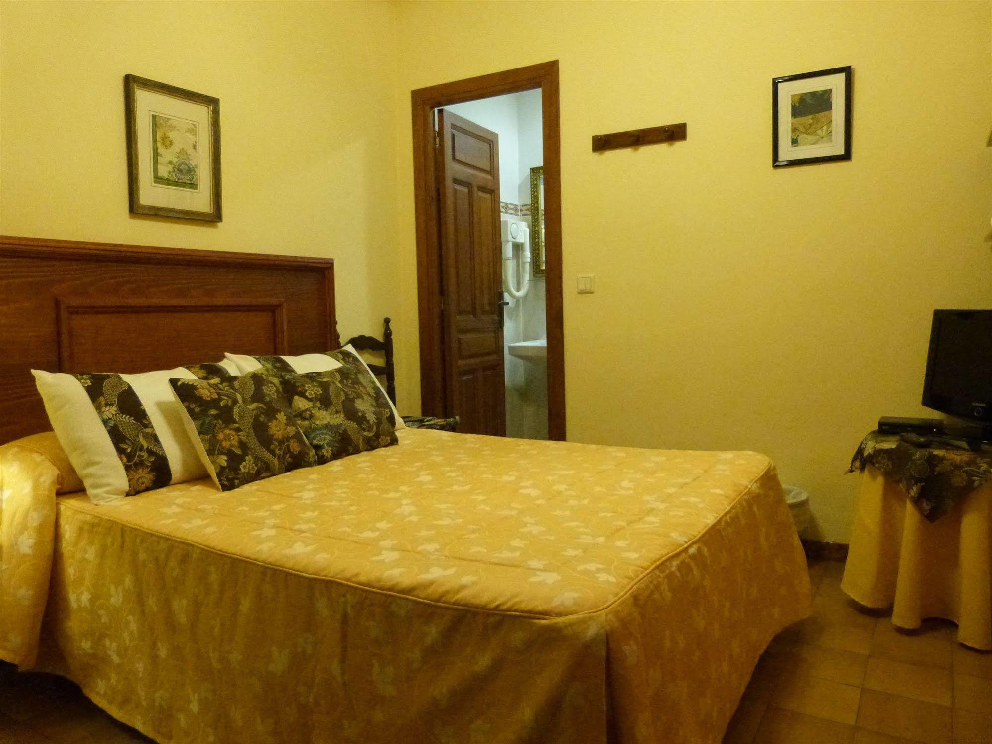 Hostal Loreto เดเนีย ภายนอก รูปภาพ