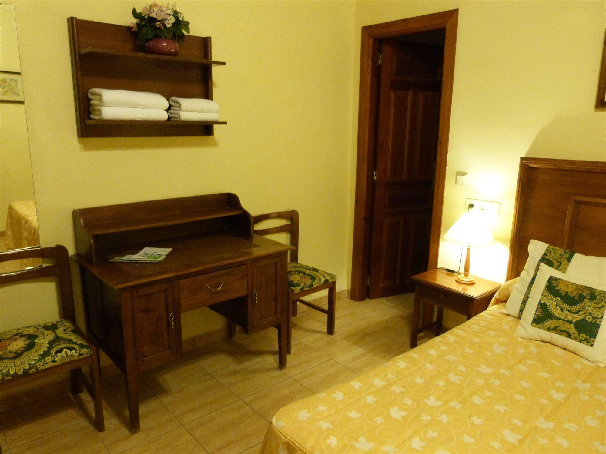 Hostal Loreto เดเนีย ภายนอก รูปภาพ